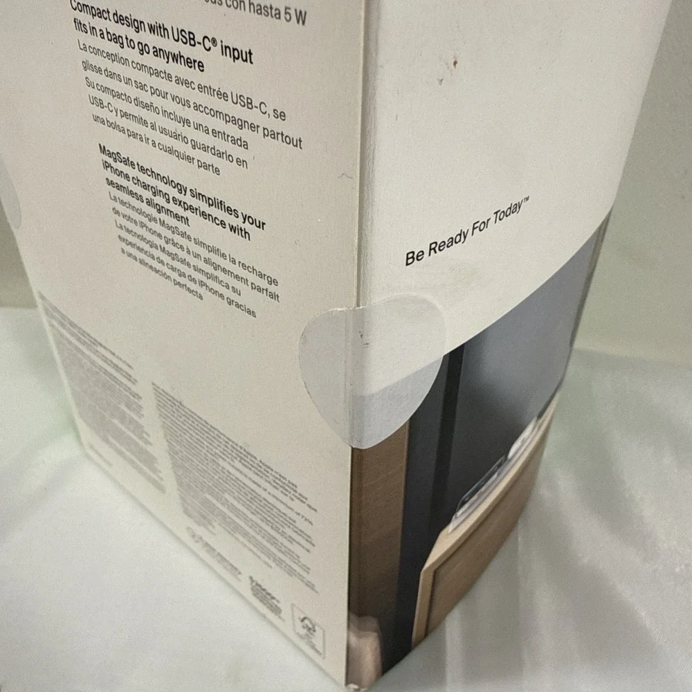 Belkin BoostCharge Pro 2-in-1 Wireless Charging Pad with MagSafe 15W - BRAND NEW